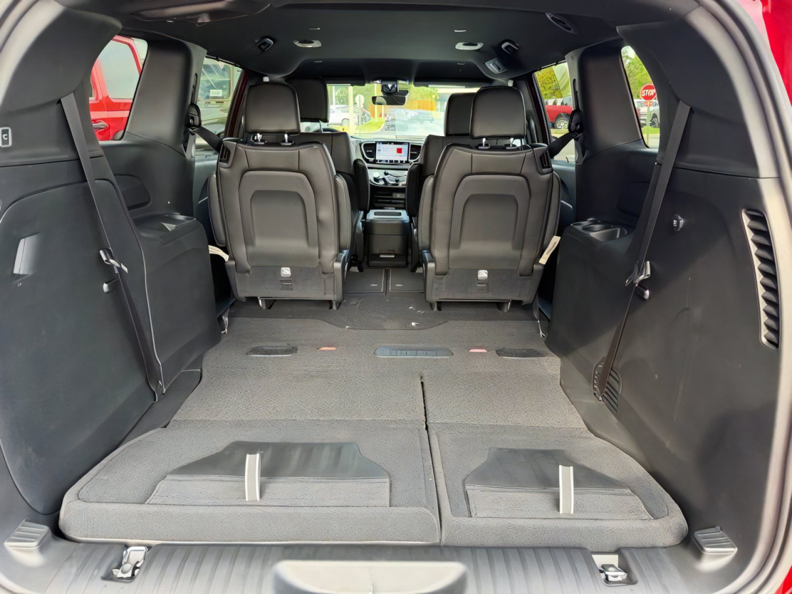 New 2026 Chrysler Voyager LX FWD image 28