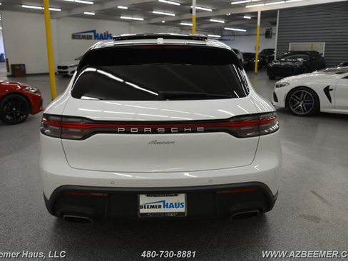 Used 2023 Porsche Macan AWD/4WD image 12