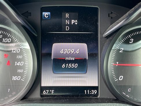 Used 2018 Mercedes-Benz C 300 4MATIC Sedan image 9