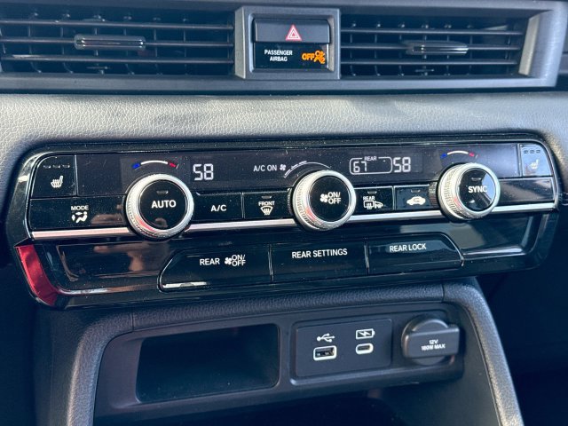 Used 2025 Honda Pilot Touring image 19
