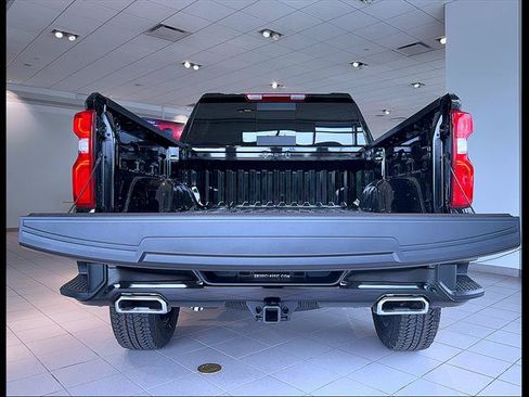 New 2026 Chevrolet Silverado 1500 LT Trail Boss w/ Convenience Package II AWD/4WD image 8