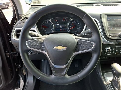 Used 2023 Chevrolet Equinox LT FWD image 19