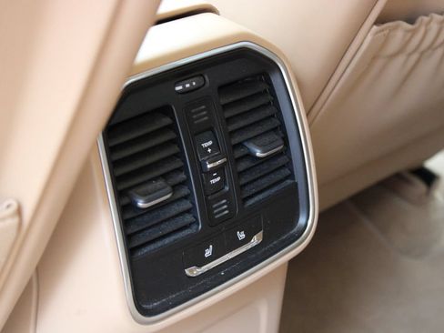 Used 2017 Porsche Macan S AWD/4WD image 8