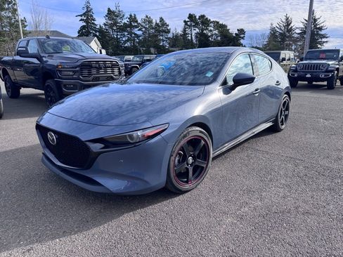 Used 2022 MAZDA MAZDA3 s image 1
