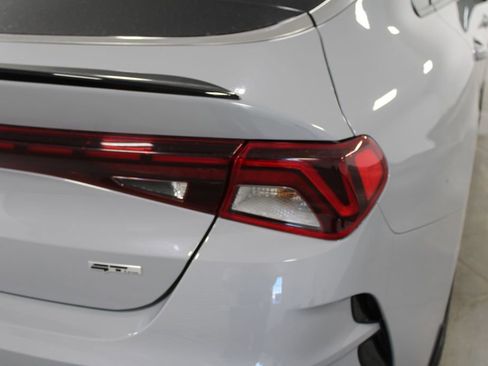 Used 2023 Kia K5 GT-Line image 12