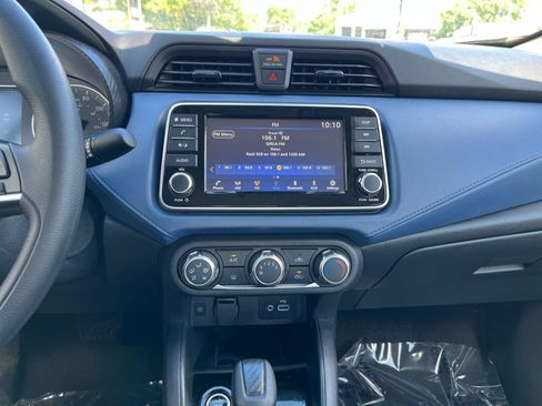 Used 2025 Nissan Versa SV FWD image 17