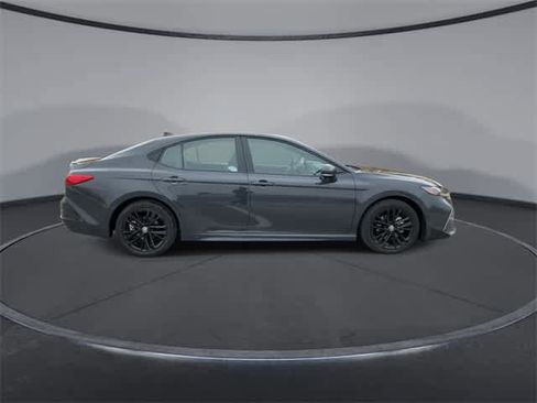 Certified 2025 Toyota Camry SE image 9