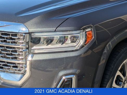 Used 2021 GMC Acadia Denali w/ Denali Ultimate Package image 11