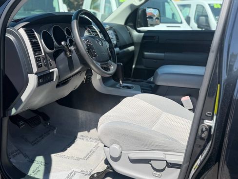 Used 2011 Toyota Tundra 4x4 CrewMax w/ Tow Pkg image 89