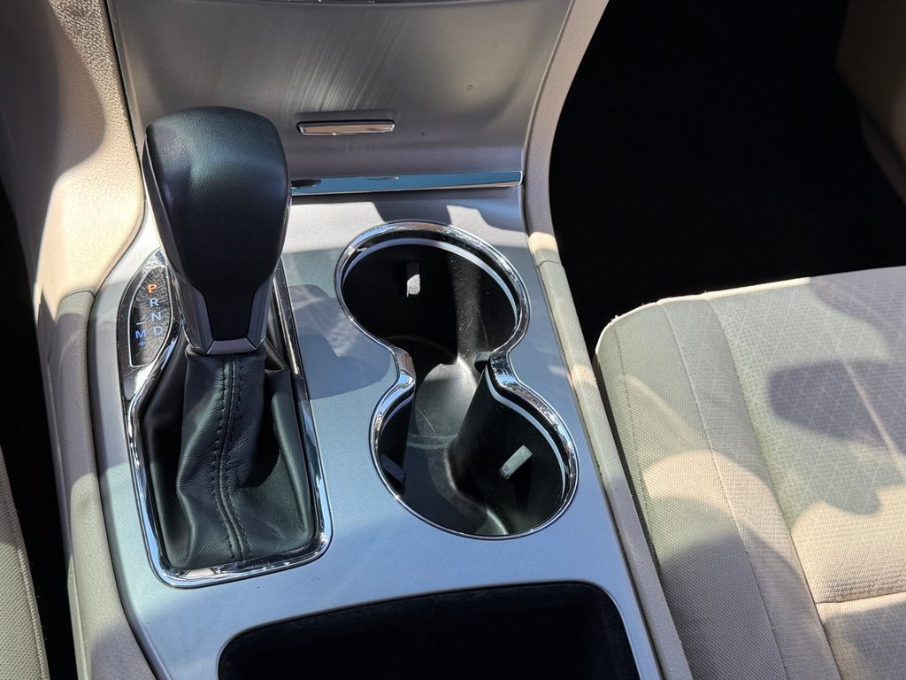 Certified 2022 Jeep Grand Cherokee Laredo E RWD image 15