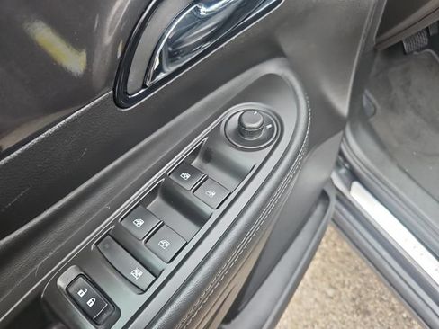 Used 2022 Buick Encore Preferred FWD image 12
