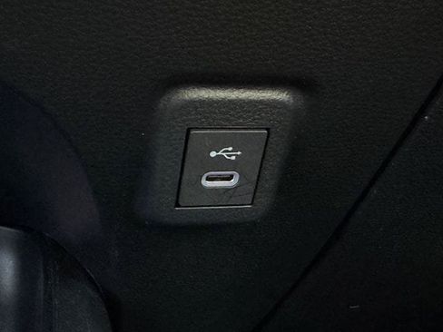 Used 2025 Toyota Corolla LE FWD image 20