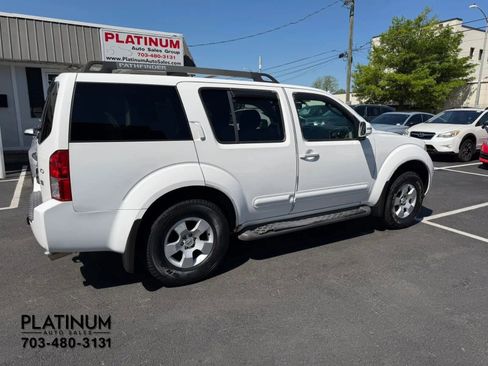 Used 2006 Nissan Pathfinder SE w/ (P01) Se Premium Pkg AWD/4WD image 2