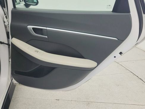 Used 2025 Hyundai Sonata SEL FWD image 31