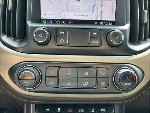 Used 2022 GMC Canyon Denali image 29