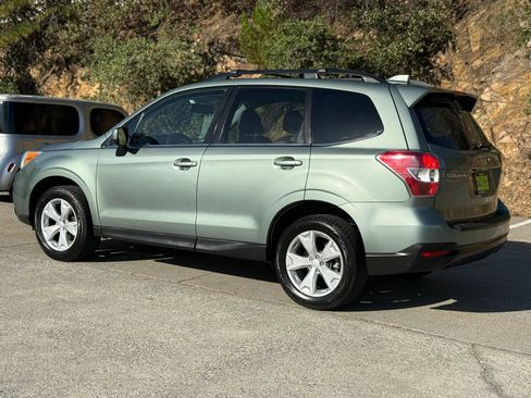 Used 2016 Subaru Forester 2.5i Limited AWD/4WD image 3