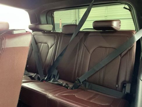 Used 2024 Ford Expedition Limited AWD/4WD image 25
