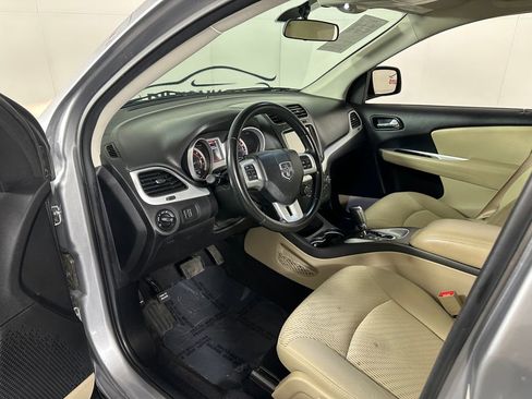 Used 2018 Dodge Journey SXT w/ Safe & Sound Group FWD image 15