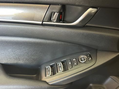 Used 2020 Honda Accord Sport image 15