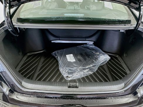 Used 2025 Honda Accord LX image 18