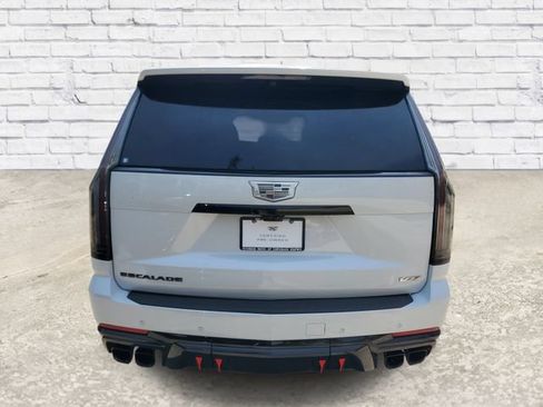 Certified 2026 Cadillac Escalade V w/ LPO, ONYX Package AWD/4WD image 3