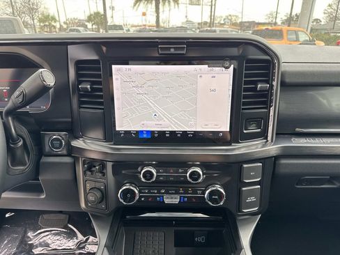 New 2026 Ford F250 Lariat w/ Black Appearance Package image 10