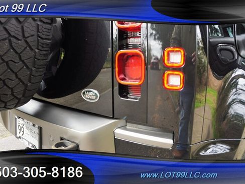 Used 2021 Land Rover Defender 110 X-Dynamic HSE AWD/4WD image 34
