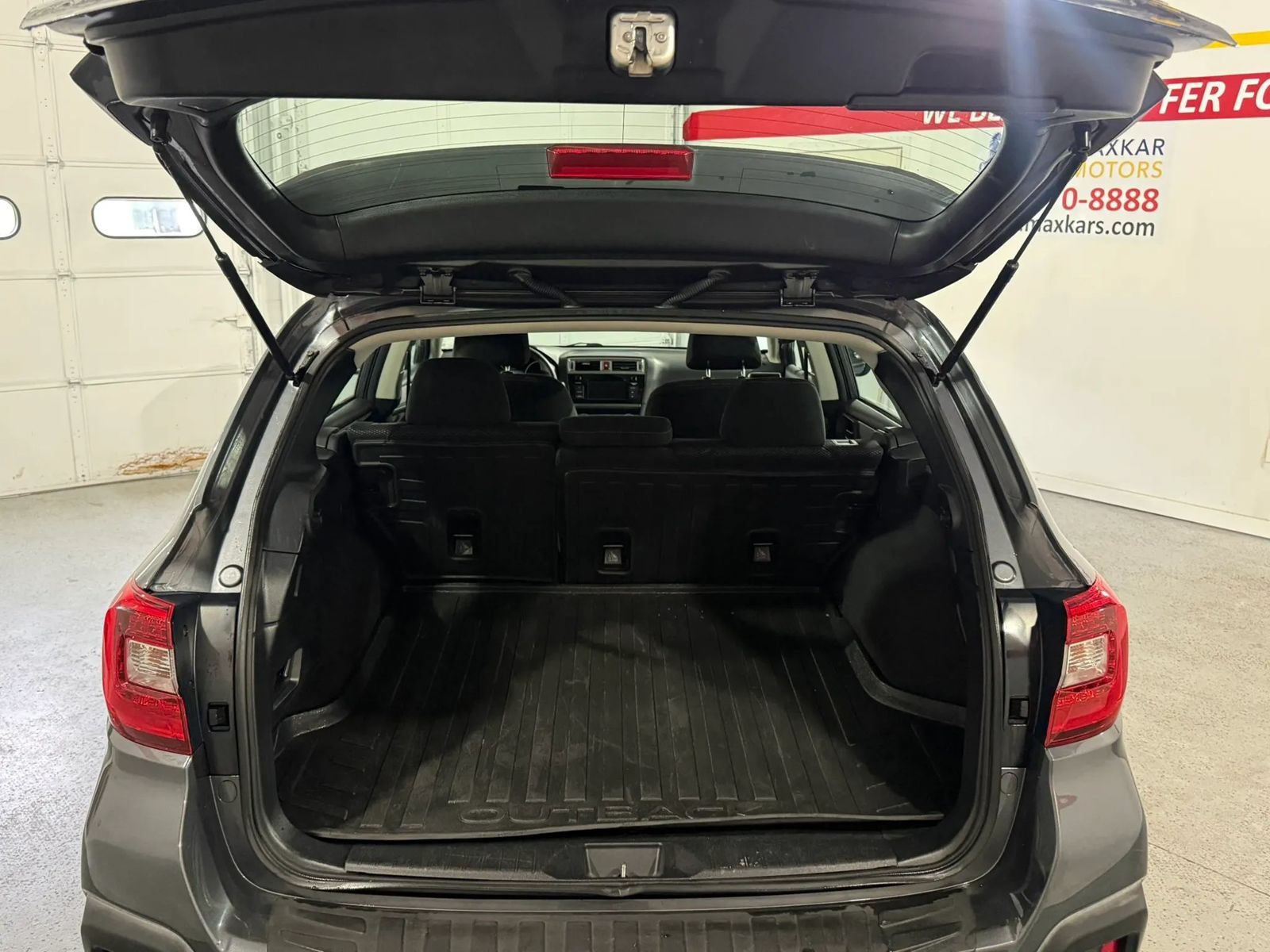 Used 2018 Subaru Outback 2.5i AWD/4WD image 24
