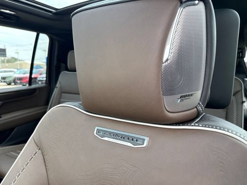 New 2026 GMC Yukon XL Denali Ultimate w/ LPO, Illumination Package AWD/4WD image 34