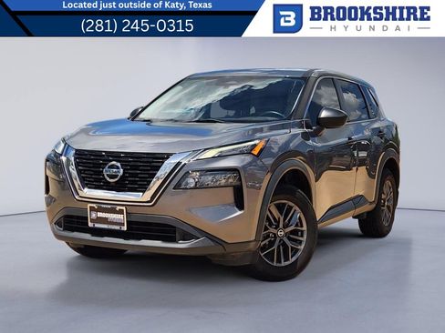Used 2021 Nissan Rogue S FWD image 1