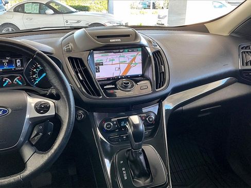 Used 2014 Ford Escape Titanium image 9