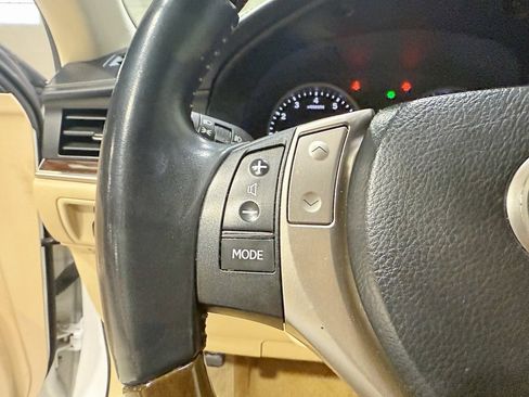 Used 2013 Lexus ES 350 w/ Luxury Pkg image 13