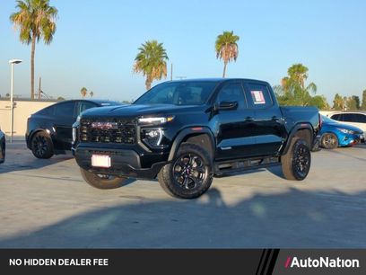 Used 2025 GMC Canyon Elevation