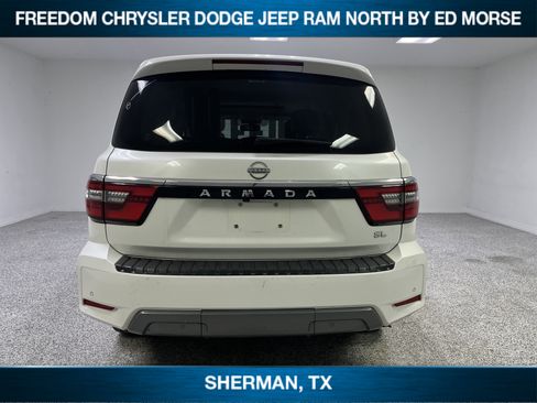 Used 2023 Nissan Armada SL w/ Captain's Chairs Package image 5