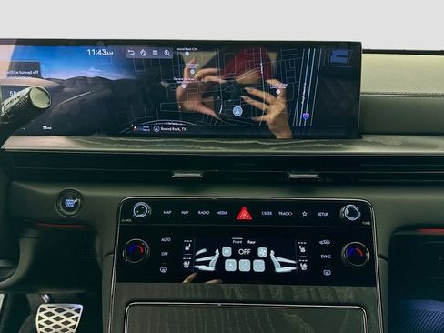 New 2026 Genesis GV80 3.5T e-SC image 12