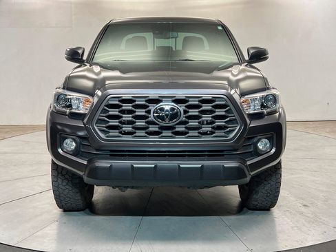 Used 2023 Toyota Tacoma TRD Off-Road AWD/4WD image 9