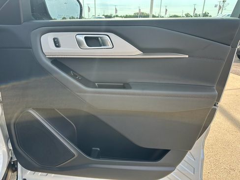New 2026 Ford Explorer Active AWD/4WD image 27