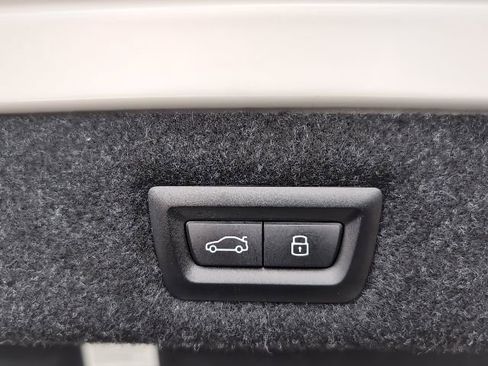 Used 2023 BMW 530i xDrive w/ Premium Package image 29