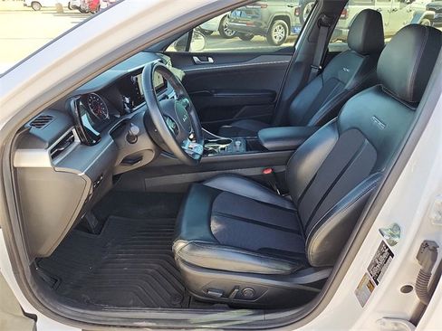 Used 2022 Kia K5 GT-Line image 11