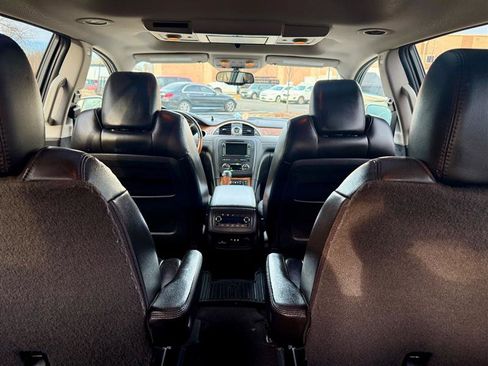 Used 2012 Buick Enclave Premium image 19
