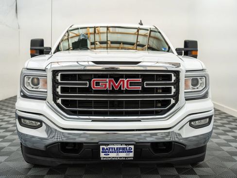 Used 2018 GMC Sierra 1500 SLE w/ Max Trailering Package AWD/4WD image 2