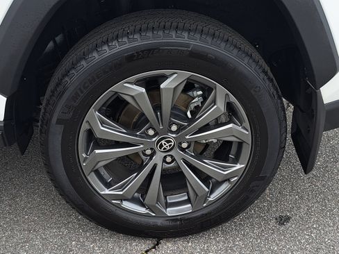 Used 2023 Toyota RAV4 Limited image 32