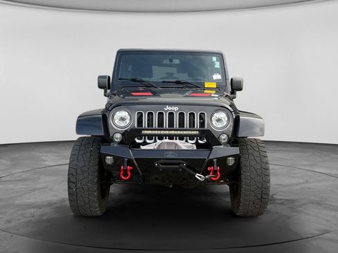 Used 2017 Jeep Wrangler Unlimited Sahara w/ Dual Top Group AWD/4WD image 3