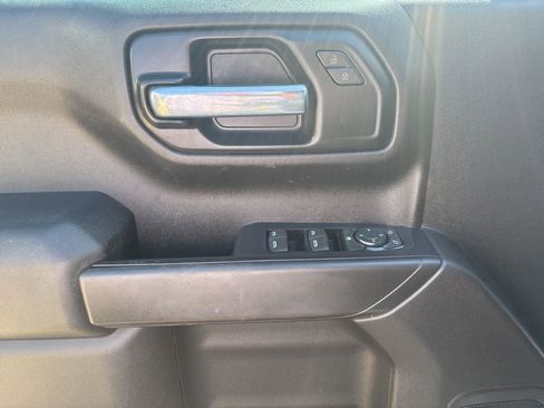 Used 2021 Chevrolet Silverado 1500 Custom w/ LPO, Dark Essentials Package image 6