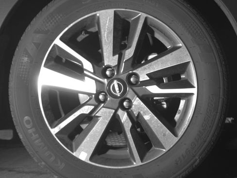 Used 2025 Nissan Versa SV image 13