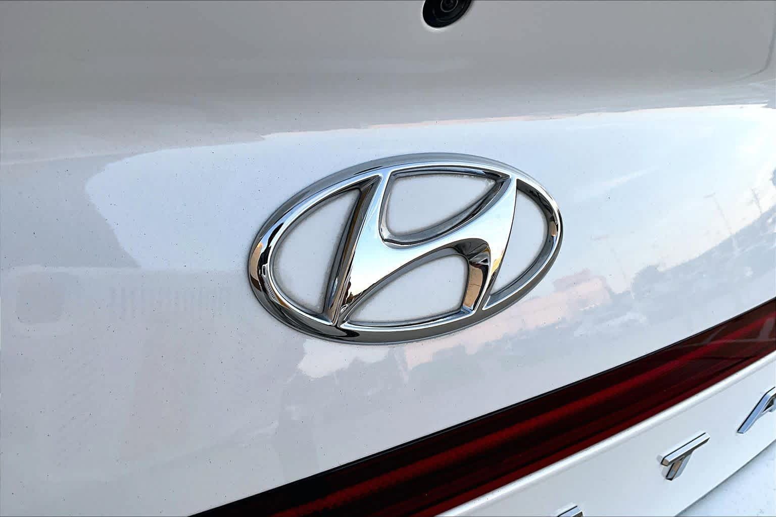 Used 2021 Hyundai Sonata Limited FWD image 9