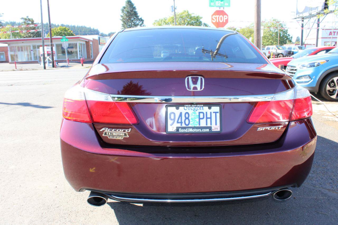 Used 2014 Honda Accord Sport image 5
