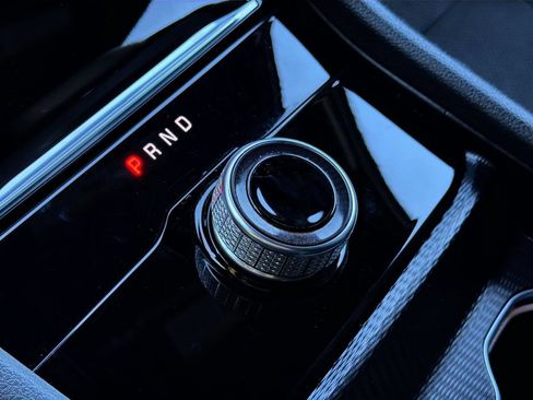 Used 2024 Jeep Grand Cherokee Altitude AWD/4WD image 25