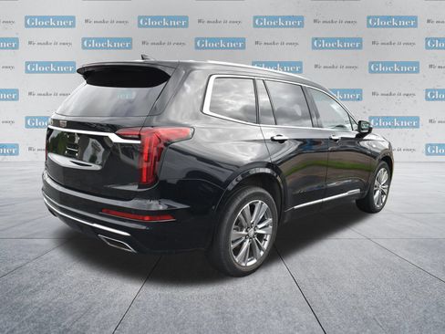 Used 2023 Cadillac XT6 Premium Luxury AWD/4WD image 4