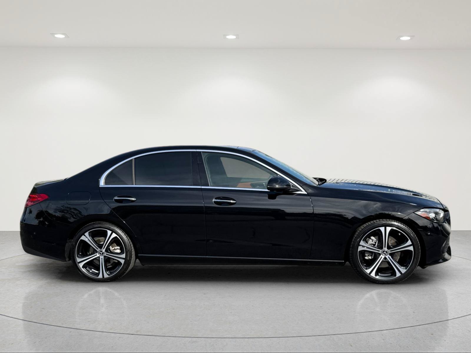 Used 2024 Mercedes-Benz C 300 4MATIC Sedan image 6